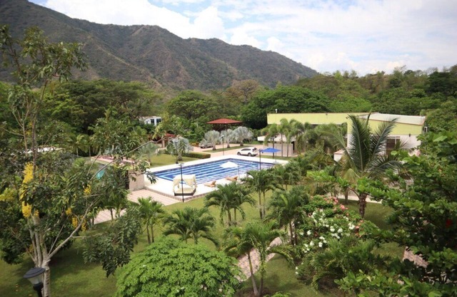 Finca California, The Platinium Luxury In Sopetran