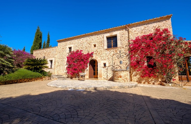 Finca Can Gall with tennis court, ET/3198