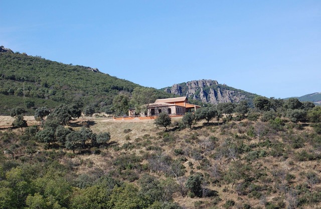 Finca El Collado de los Jardines en el Corazón del Parque Natural Despeñaperros