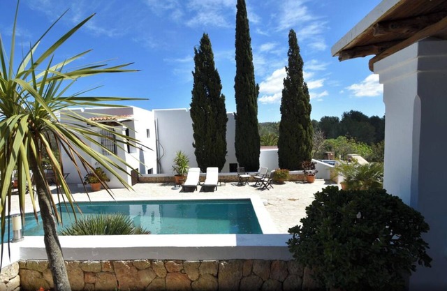 finca el retiro Ibiza, luxury villa in rustic environment for 8 people