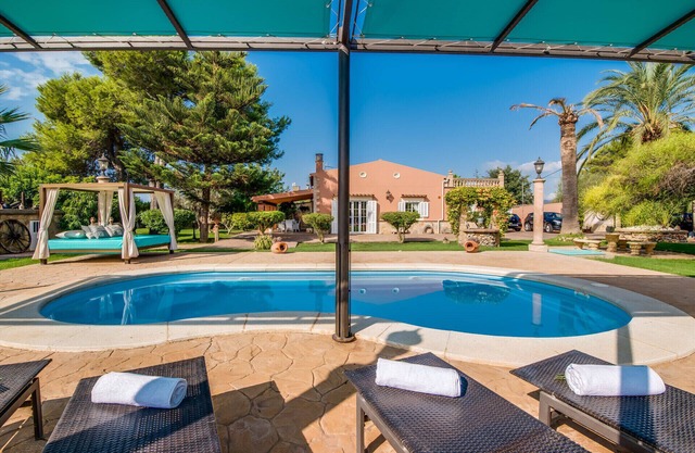 Finca in Mallorca Can Caragol Inca with pool