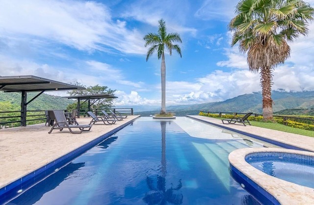 Finca La Isla, Luxury Villa En San Jeronimo.