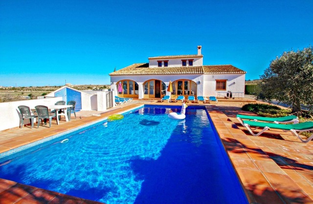 Finca Pepa - beautiful little house in pretty grounds with lovely views in Benissa