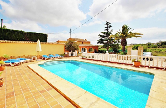 Finca Vicente - charming, Spanish finca style holiday villa in Teulada
