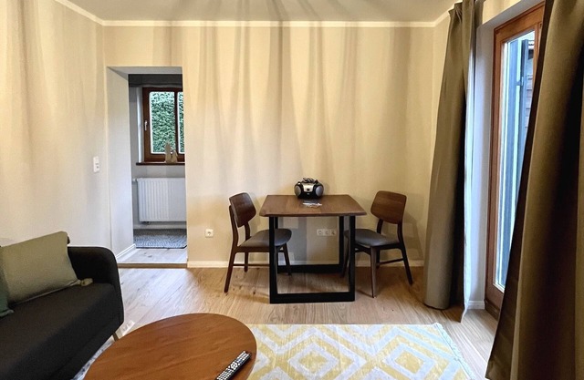Fine apartment with terrace close to the lake