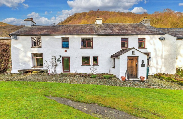 Finest Retreats | Church House Cottage