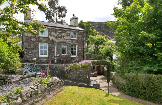 Finest Retreats | Brondderwen