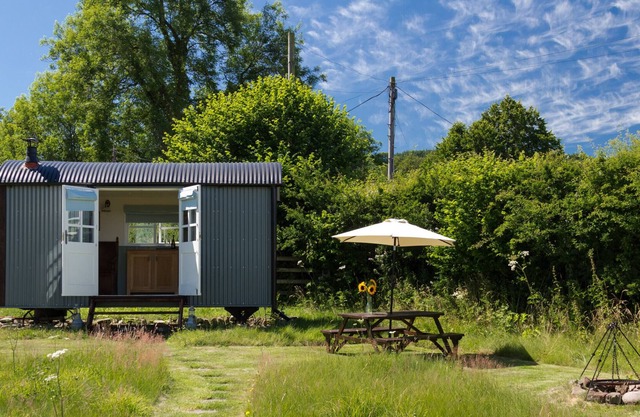 Finest Retreats | Cui Shepherds Hut