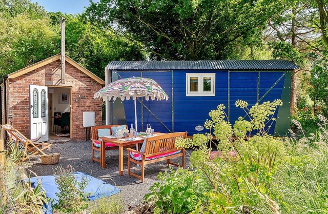 Finest Retreats - Shrawardine Train Carriage