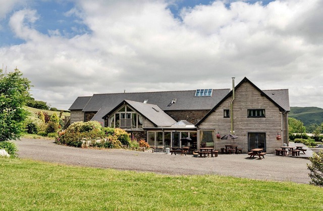 Finest Retreats - The Welsh Barn