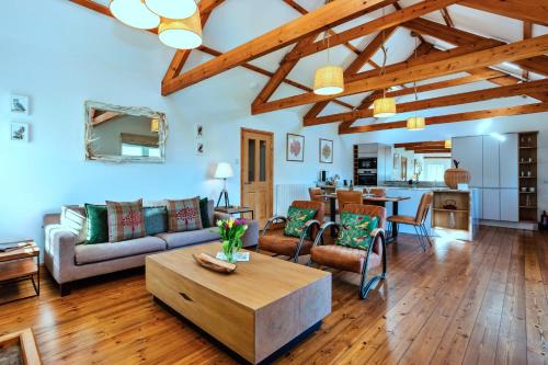 Finest Retreats - The Old School