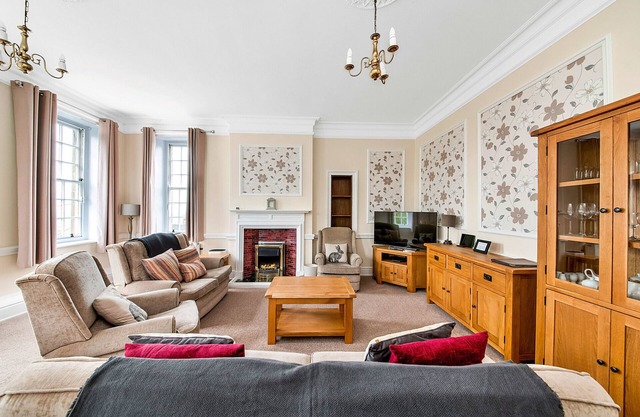 Finest Retreats | York Hall Apt