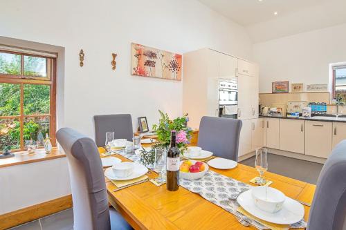 Finest Retreats - Yr Hen Llaethdy