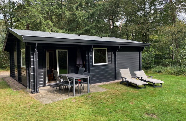 Finnish bungalow on Zelle Estate, in the woods, plenty of privacy!