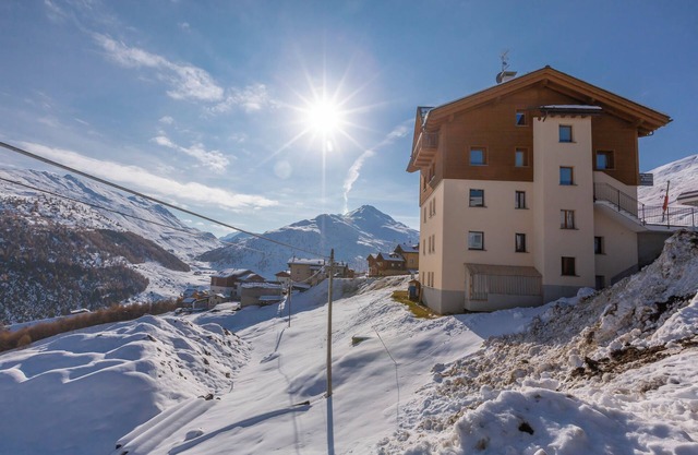 Fiocco Di Neve Ski in- Ski out 10m, Livigno, Italy