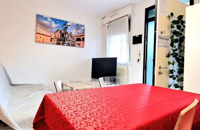 Fiorilli House-Fiera District-Private Parking-Bicycle Storage