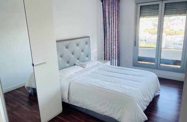Fira de Barcelona City View Apartment with Garage Parking