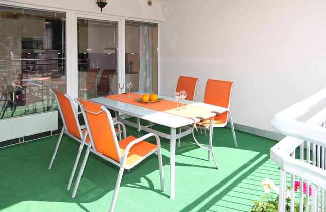 First-Class-Apartments Schoenbrunn, with 2 Bedrooms and a balcony, 100 m2