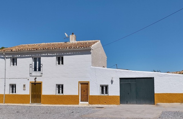 First Floor Apartment in Spanish Farmhouse with 2-Bedrooms & Private Pool