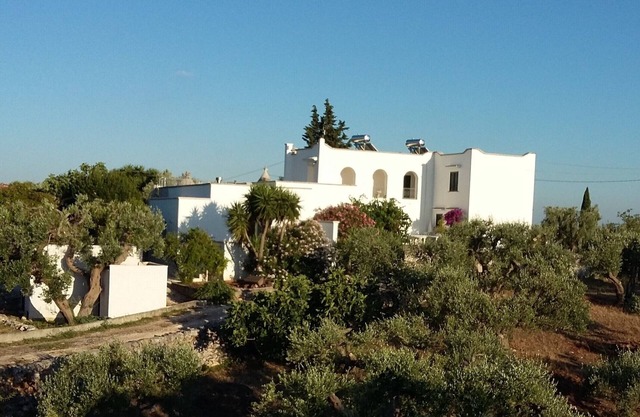 First floor apt. Shared, wonderful 9 metre terrace, pool and tennis court -