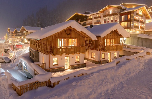 First Peak Luxury Chalet w. Sauna
