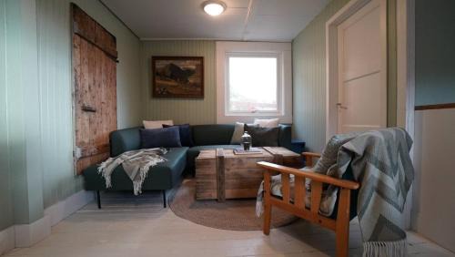 Fisherman's cabin, Lofoten - 25