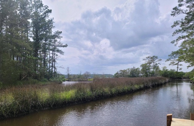 Fisherman's Paradise / Sleeps 9 / Waterfront