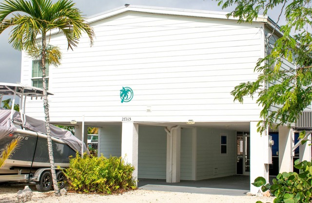 Fishermen's Dream: 3/2 Home on Excellent Boating Canal at Casa Palma