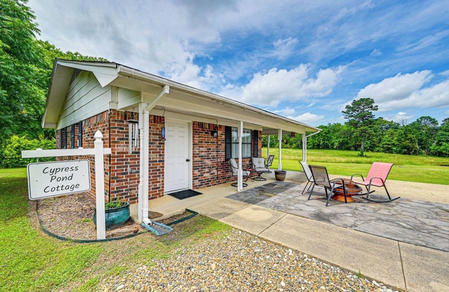 Fishing Pond & Pier: Secluded Broken Bow Cottage!