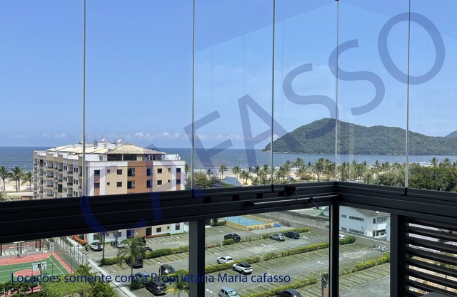 FIT ON THE SAND 50mts from BERTIOGA BEACH
