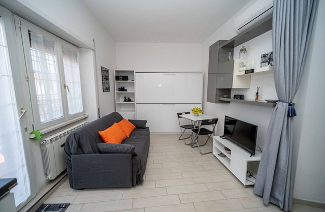 FIUMICINO BUSINESS & VACATION APARTMENT CIR 5572