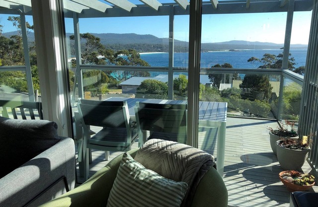 FIVE BEACHES BEACH HOUSE Bay of Fires