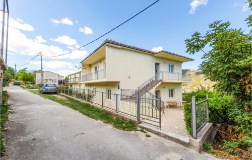 Five-Bedroom Holiday Home In Kucice