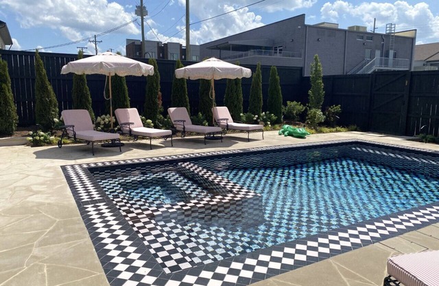 Five Points House Private Pool, Hot Tub, Bar, Grill, Fire Pit