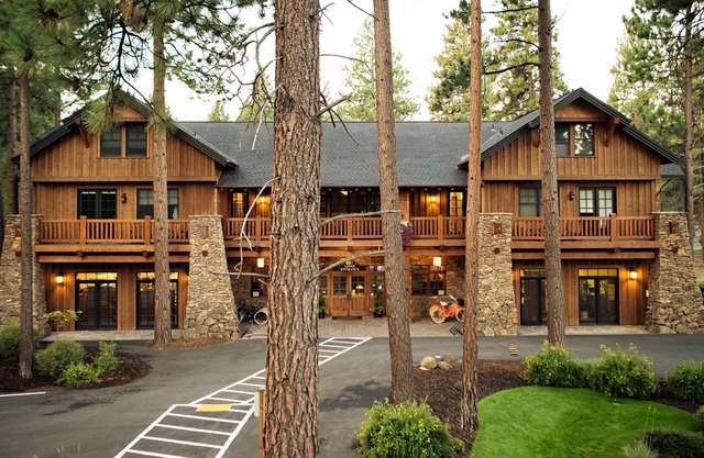 FivePine Lodge & Spa