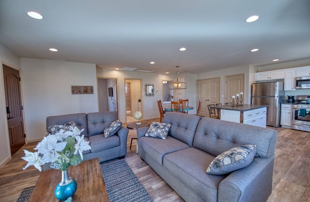 Flagstaff Country Mountain Getaway, Pet Friendly & Family Friendly!