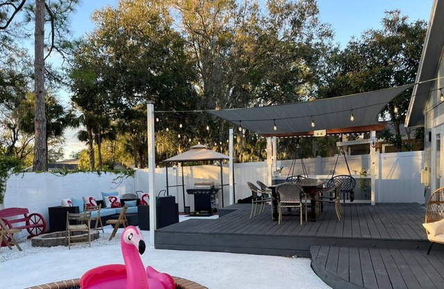 Flamingo Bay of Tampa