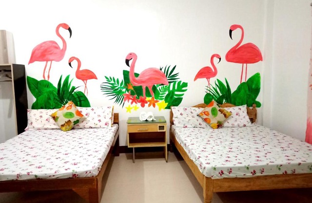 Flamingo Room - Fan Only at Casa Bolo - 15mins to Hundred Island