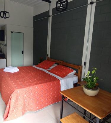 FLAT 1 - Jardim Serrano - CASAL Wi-Fi Estacionamento SMART TV