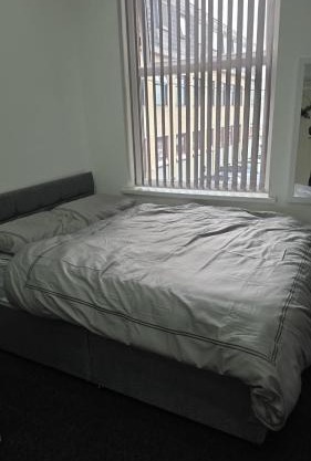 Flat 1 Studio Flat Nelson Town Centre