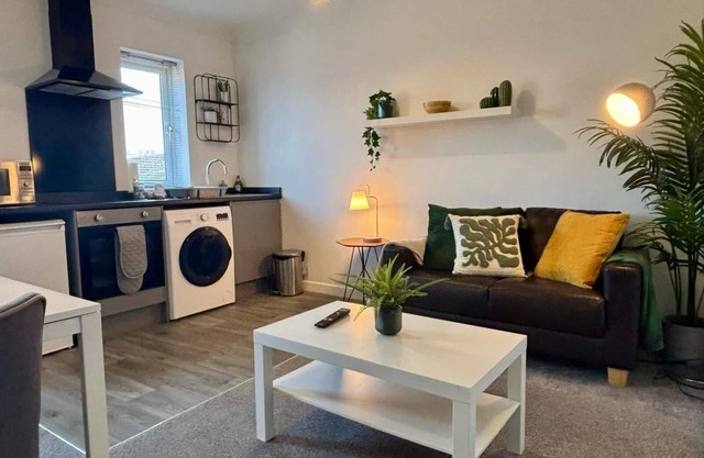 Flat 2 High Street Apartments, One Bed