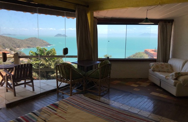 Flat 200 meters from João Fernandes Beach, in ALTO, for 2 people.