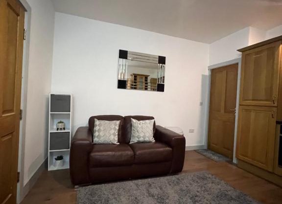 Flat 3 Rylands Street