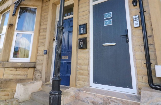 FLAT C, pet friendly, country holiday cottage in Morecambe