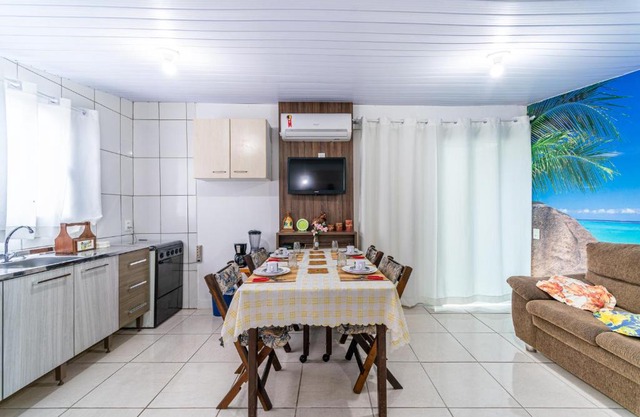 FLAT COM AR COND. WI-FI TV a CABO PERTO DA PRAIA
