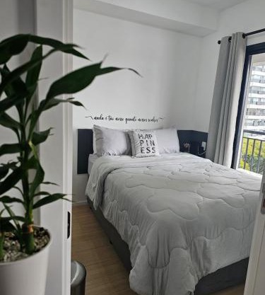 Flat em Frente ao Metro - USP - Zona Oeste
