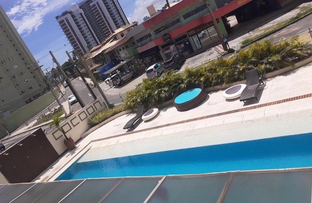 FLAT ENCANTADOR A UM PASSO DA PRAIA