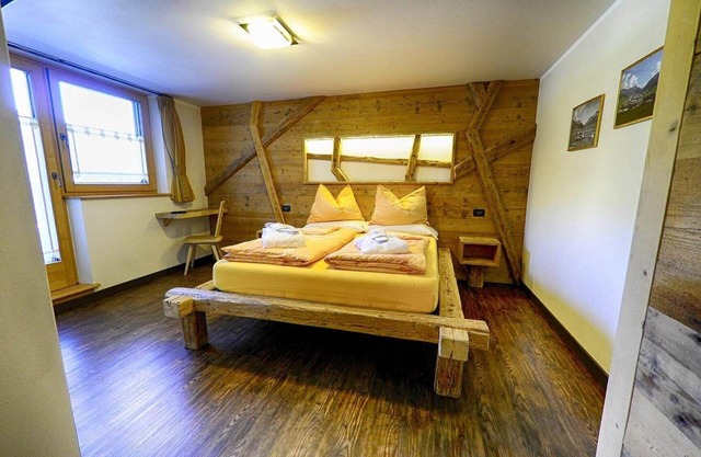 Flat Fopel - Baita Cusini with mountain views, wellness area and Wi-Fi