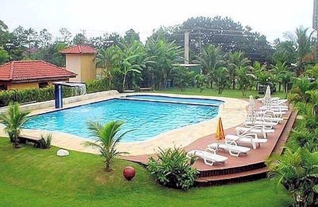 Flat in Maresias - Condom. SUN HOUSE - 2 bedrooms (1 suite) 50 meters from the beach