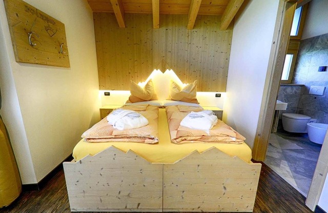 Flat Paradisin - Baita Cusini with mountain view, wellness area and Wi-Fi